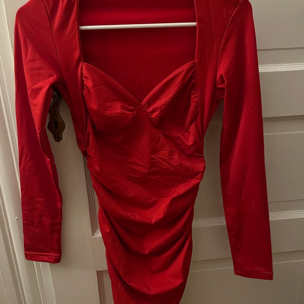Elegant Red Long-Sleeve Dress